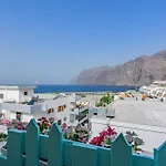 Apartment In Los Gigantes With Beautiful Views