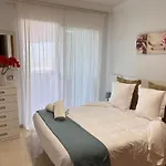 Apartamento Con Piscina Climatizada Y Vistas