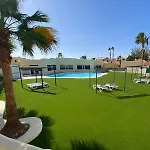 Spazioso E Incantevole, Funzionale, Wi-Fi, Ac, Patio, Piscina Condivisa