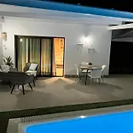 Seaside Villa In El Roque