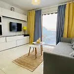 Seaview Port Royal, Los Cristianos, Heated Pool, Wifi