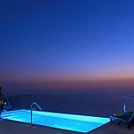 Villa Victoria