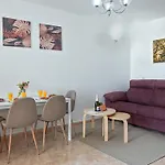 Exclusive 1 Bedroom Apartment With A Pool, 11F