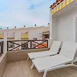 Los Cristianos San Marino Bluesky Apartment