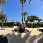 Casa Mo, 2 Bedroom Apartment Close To The Beach