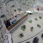 Paisajes Rurales Y Piscina Privada