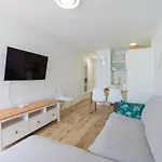 Elegante Apartamento 5 Min De Playa