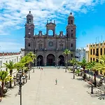 Estudio A Pocos Metros De Las Canteras