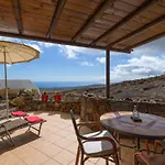 Castillo Lanzarote Villa Bentley - Luxury Villa -Sleep In A Volcanic Cave