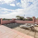 Holaola Highclass Townhouse