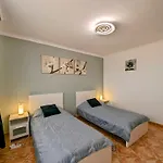 Comfortable 2-Bedroom Duplex In Playa Paraiso With Ocean View, Balcony, And Shared Pool