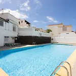 Villa Urbania Holiday Home By Sunkeyrents