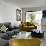Villa Renata With Private Heated Pool And Hot Tub