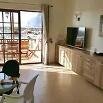 Wohnung Mit Aussicht Auf Meer Und Klippen