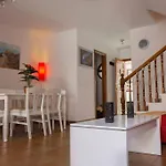Duplex In Quiet Zone, Next To Sea, Fast Wifi