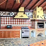 Finca Los Loros Icod De Los Vinos By Hrtenerife Net