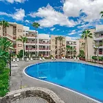 Piso Moderno Con Wifi Y Piscina