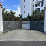 Jardines - Avago 2 2 Pool View 1B