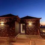 Llombet Home