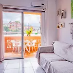 Cautivador Estudio En Puerto De La Cruz