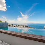 Aquasuites Luxury Penthouse A03