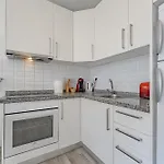 Primavera Tranquil Retreat 2-Bedroom Apartment With Balcony, Garden View & Fiber Wifi