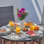 Bungalow Maria De Timanfaya - Sea And Mountains Views, Pool, Wifi, 15 Minutes Walk To Marina Rubicon