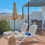 Bungalow Maria De Timanfaya - Sea And Mountains Views, Pool, Wifi, 15 Minutes Walk To Marina Rubicon