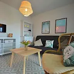 Ferienwohnung In Costa Calma Mit Terrasse, Gemeinsamem Pool Und Grill