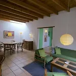 Grosses Ferienhaus In Guatiza Mit Gemeinsamem Pool