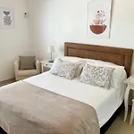 Villa Honey Rose, Guime