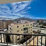 Los Cristianos Oasis, Modern Beachside Duplex