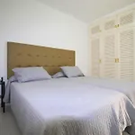 Apartamentos Corona Mar