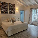 Villa La Paz Con Piscina Y Yacuzzy Integrado