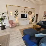 Villa La Paz Con Piscina Y Yacuzzy Integrado