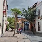 La Pura Vida