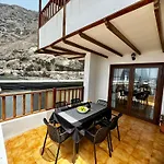 Fabulous Ocean & Cliff View