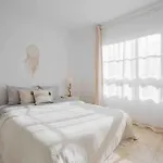 2 Bedrooms, Beach 3Min, Roof Terrace With Ocean View
