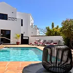 Ferienhaus In Nazaret Mit Privatem Pool