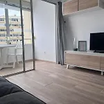 Design Seaview Flat Next To Yumbo