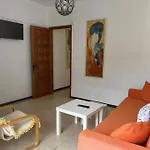Larisa House