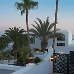 Luxury Penthouse Panoramic Ocean Views 2Bedroom Apartment With Jacuzzi