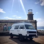 Furgoneta Camper Volkswagen White