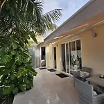 Bayton House