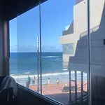 Vivienda Vacacional En Primera Linea De Playa Y Vistas Al Mar Y Piscina