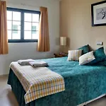 Tahiti 2 Bed Apartment