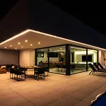 Villa Tenik