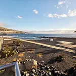 Home2Book Enchanting Seaviews Duplex, Pool&Terrace