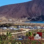 Spacious 2 Bedroom Flat In Playa De La Tejita
