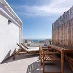 Cozy Studio For Solo Traveller Or Young Couple With Stunning View To The Ocean